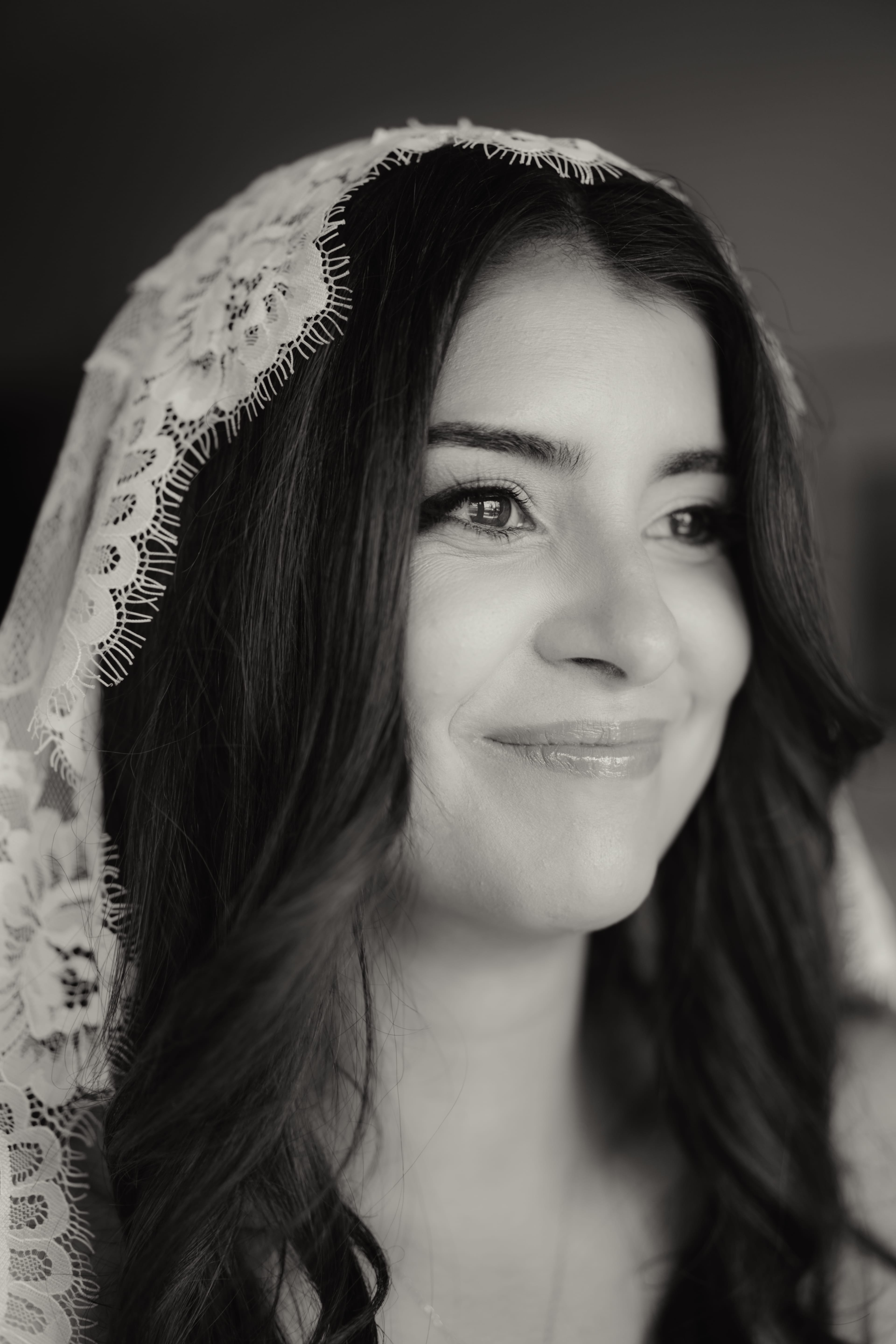 Black and white bride mantilla veil closeup